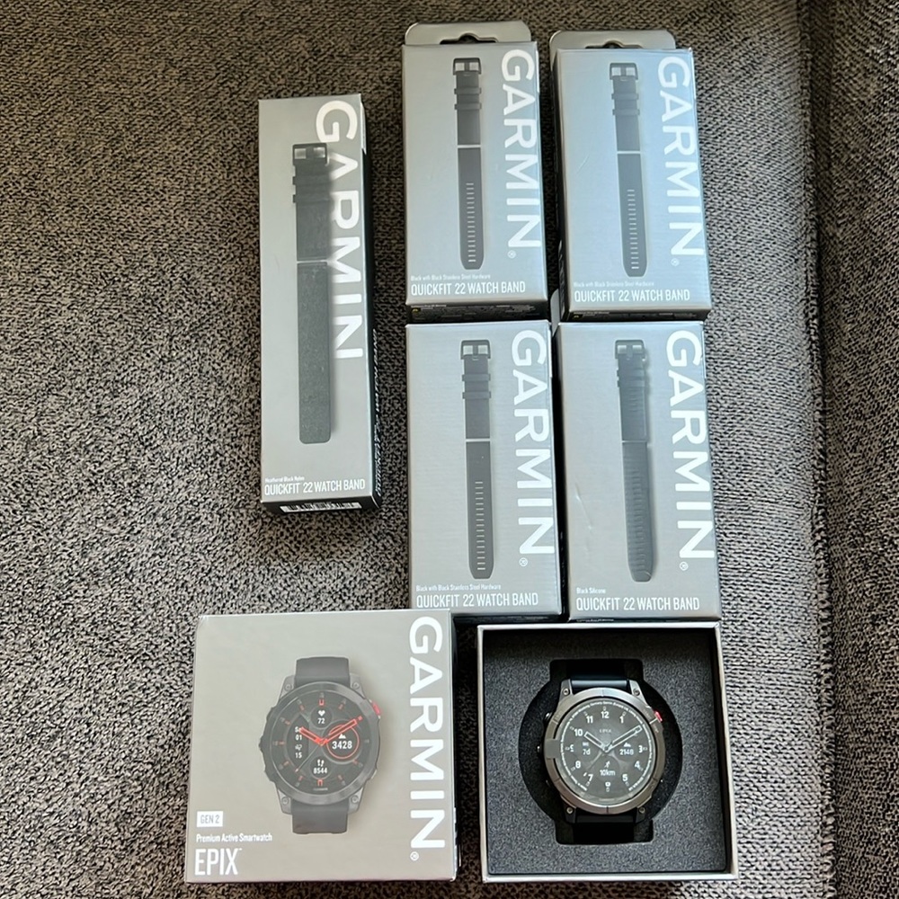 Garmin epix (Gen 2) Sapphire 47 mm Black Titanium w/Black Band & 5 Watch Bands